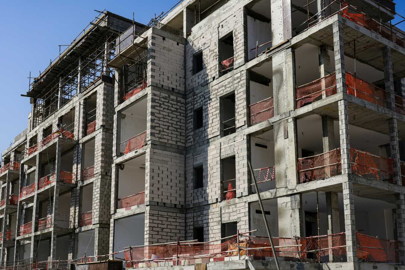 les-differents-types-d-echafaudages-guide-complet-pour-choisir-la-structure-adaptee-a-vos-travaux-2
