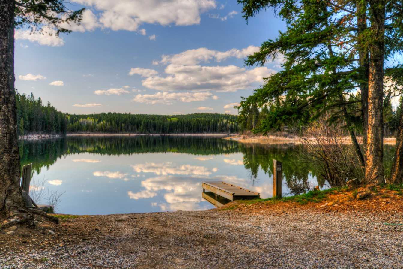 location-chalet-avec-etang-peche-prive-3